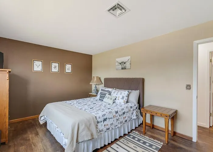 Villa Havasu Winston - Spa, Garage Access, Lake Havasu City